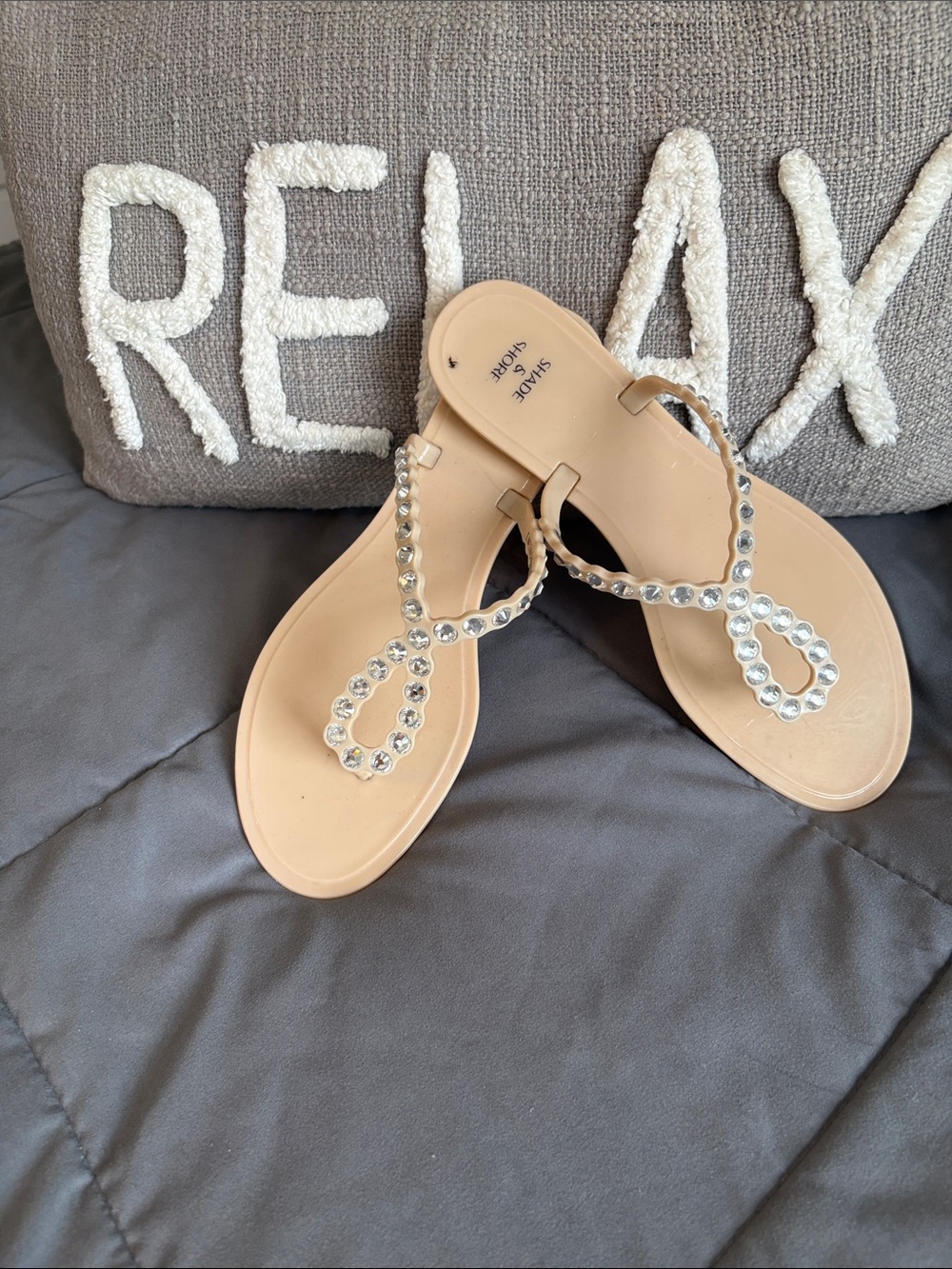 Nude Jeweled T-Strap Sandals Shade & Shore 9 Jelly Bling Rhinestone Beach Dress